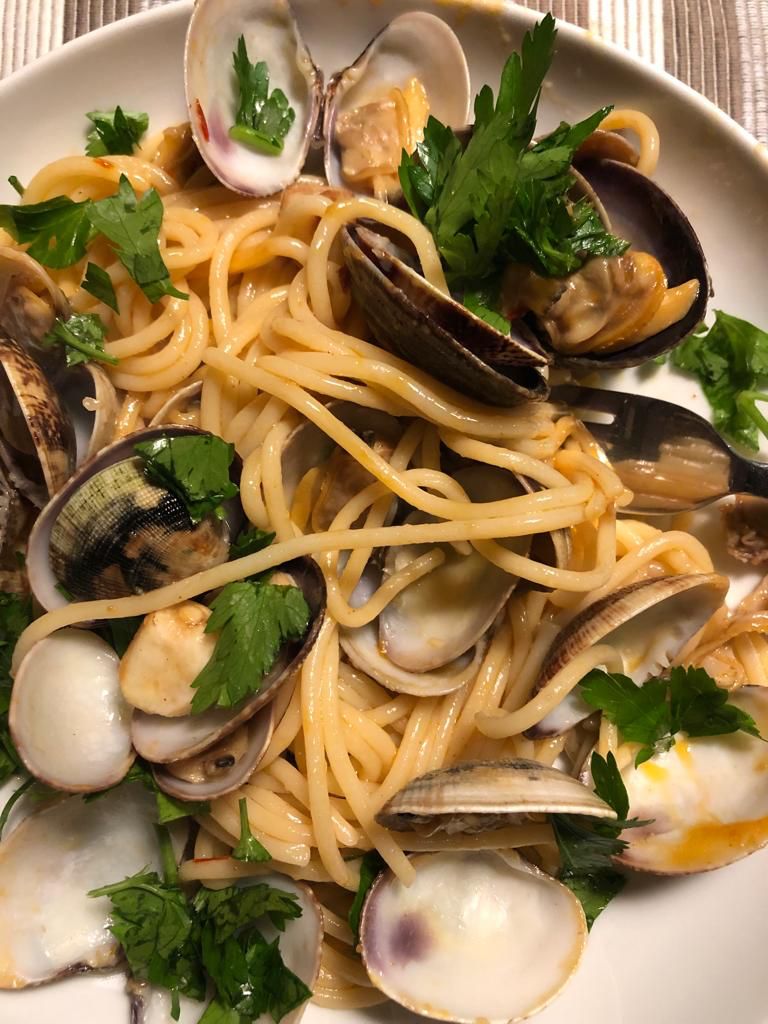 Lees meer over het artikel Echte klassieke Italiaanse recepten, spaghetti alle vongole!